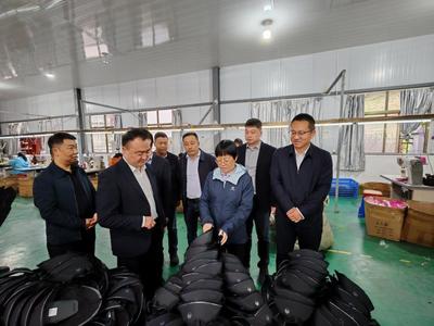 深入基层察实情 精准监督促振兴——驻局纪检监察组组长康红赴丰景村调研乡村振兴与家庭服务工作