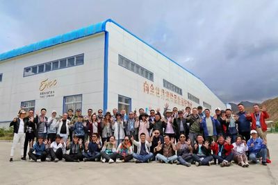 鹏博士跨界推出西藏5100冰川矿泉水，全国25个城市率先试点